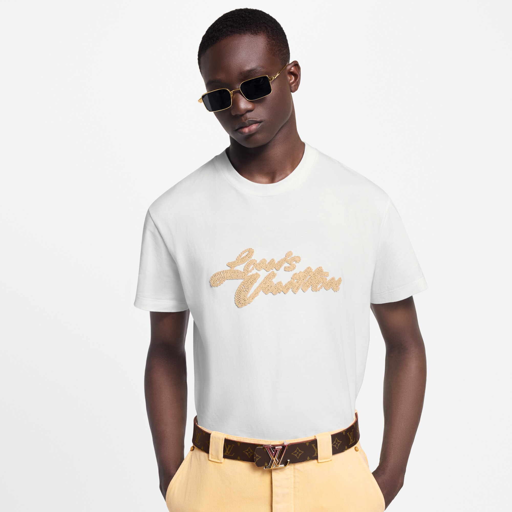 T-shirt con firma ricamata  Uomo Abbigliamento T-Shirt e Polo | LOUIS VUITTON (Zoom prodotto)