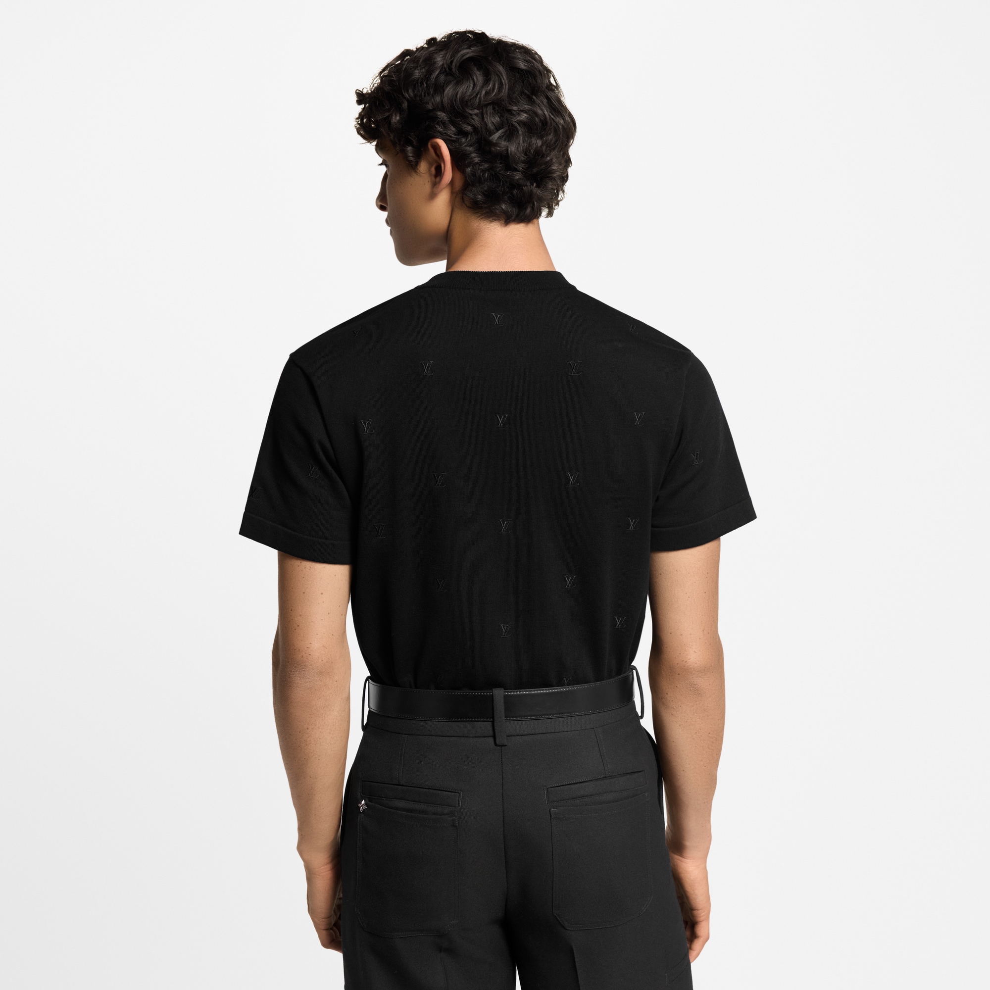 T-shirt con firme LV Blason ricamate  Uomo Abbigliamento Maglieria e Felpe | LOUIS VUITTON (Zoom prodotto)