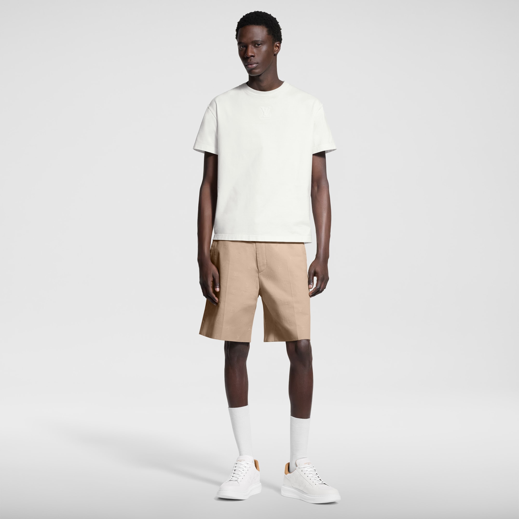 T-shirt con iniziali LV impresse  Uomo Abbigliamento T-Shirt e Polo | LOUIS VUITTON (Zoom prodotto)