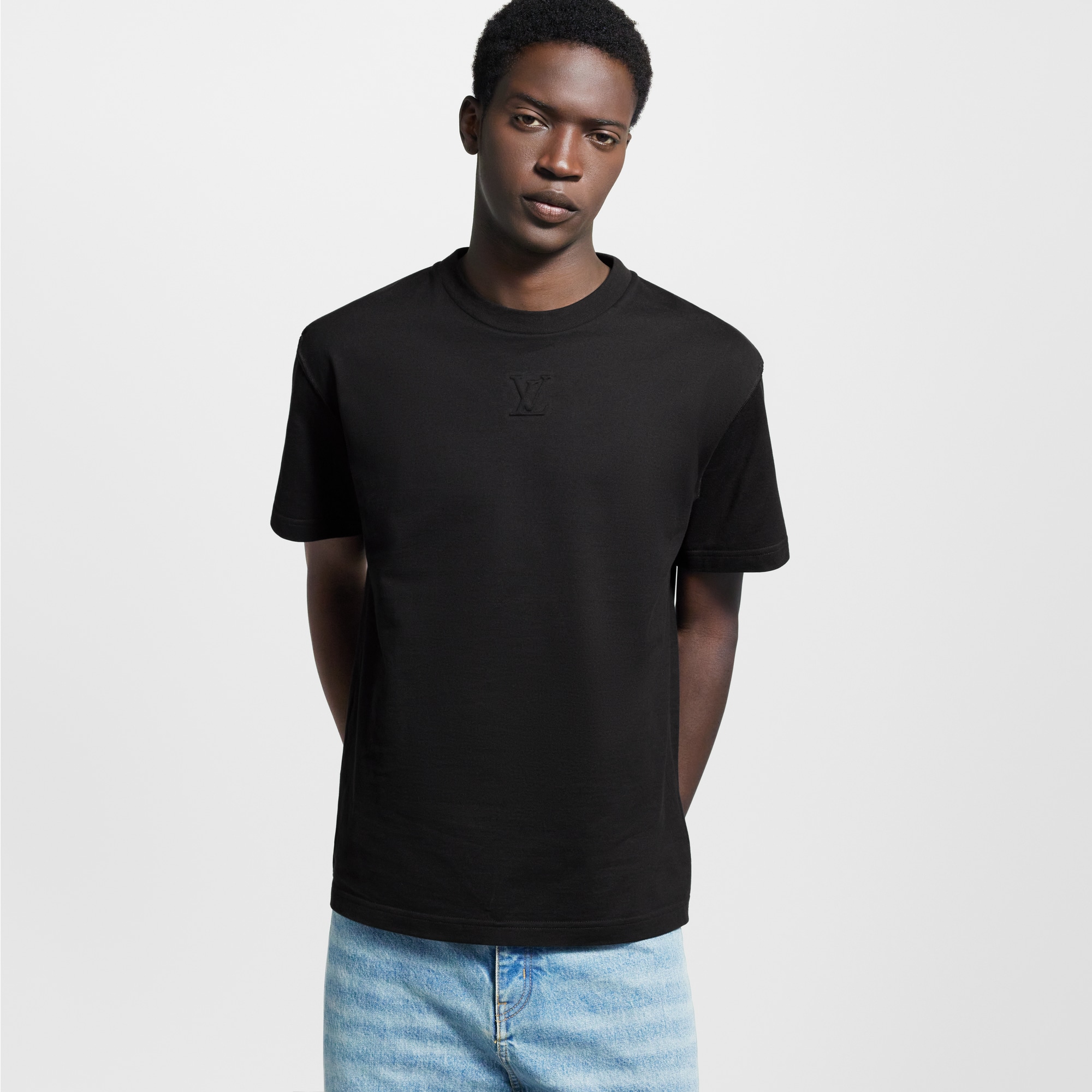 T-shirt con iniziali LV impresse  Uomo Abbigliamento T-Shirt e Polo | LOUIS VUITTON (Zoom prodotto)