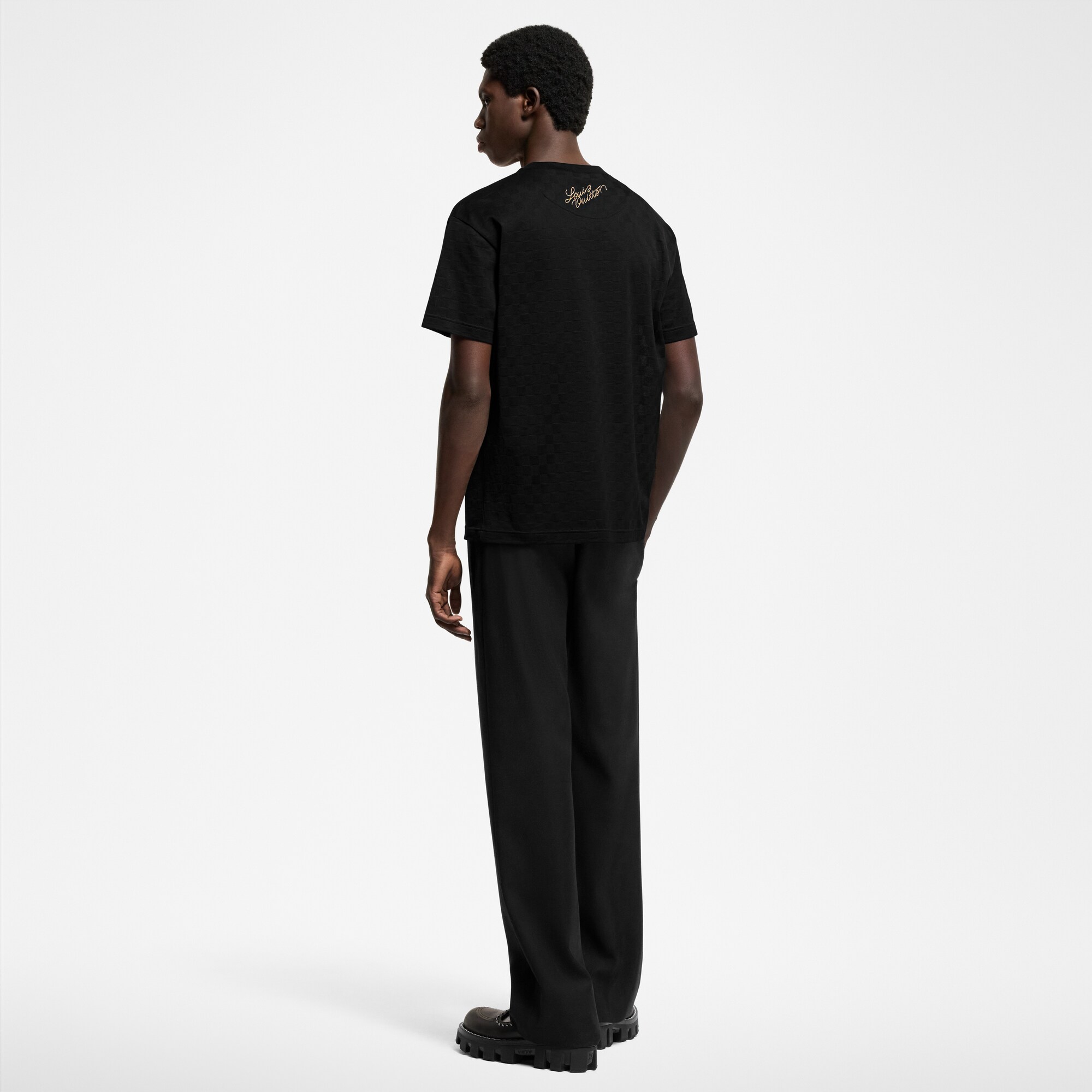 T-shirt in cotone con applicazione iconica  Uomo Abbigliamento T-Shirt e Polo | LOUIS VUITTON (Zoom prodotto)