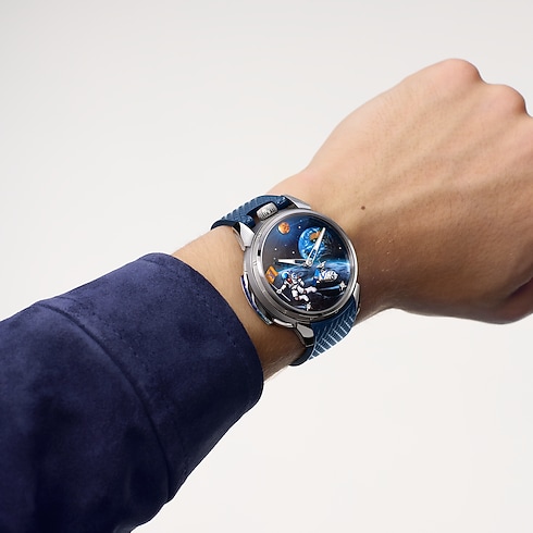 Tambour Galactique, orologio manuale, 46,7 mm, titanio e oro bianco Orologi Tutti gli orologi } | LOUIS VUITTON (Zoom prodotto)