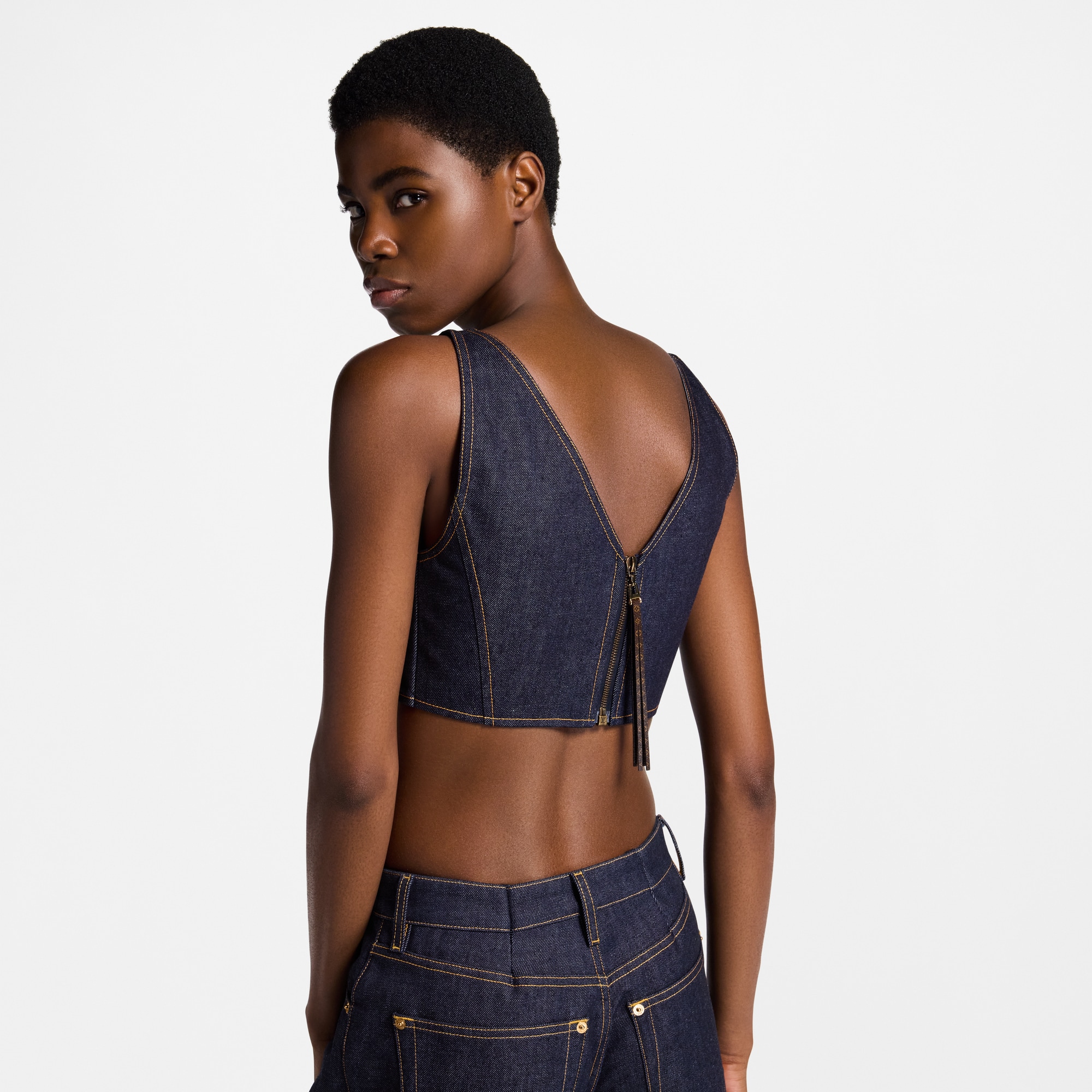 Top corto in denim con scollo a V  Donna Abbigliamento Camicie e T-Shirt | LOUIS VUITTON (Zoom prodotto)
