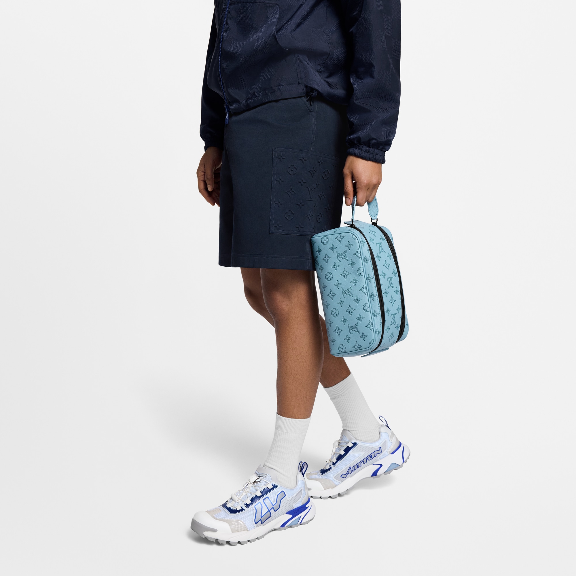 Trousse toilette Dopp Kit Monogram Shadow Uomo Viaggio Accessori da Viaggio | LOUIS VUITTON (Zoom prodotto)