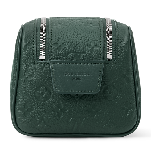 Trousse toilette Dopp Kit Taurillon Monogram Bauli, Viaggio e Casa Borse da Viaggio e Valigie con rotelle Accessori da Viaggio | LOUIS VUITTON (Zoom prodotto)