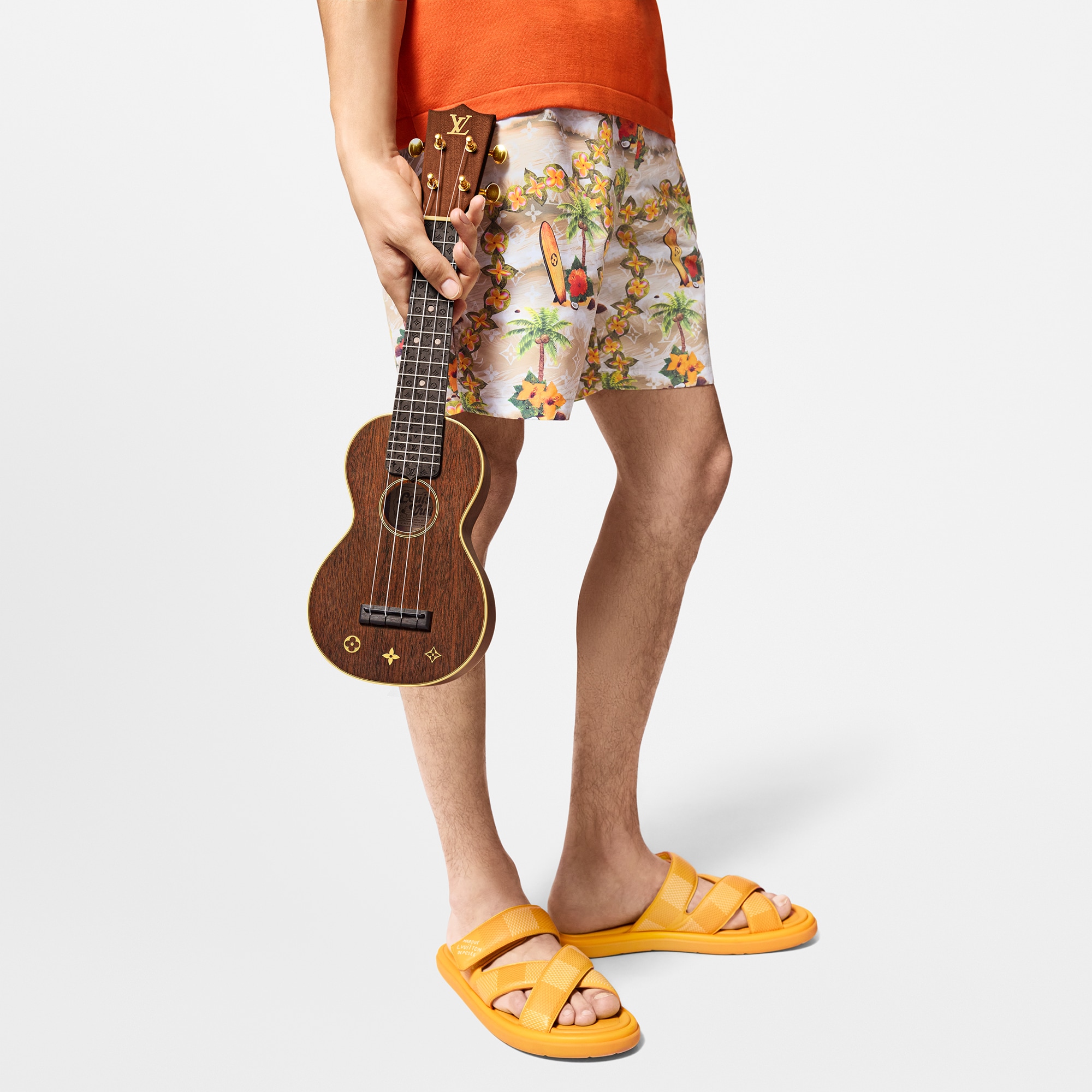 Ukulele  Bauli, Viaggio e Casa Sport e Lifestyle Lifestyle e Mascotte Vivienne | LOUIS VUITTON (Zoom prodotto)