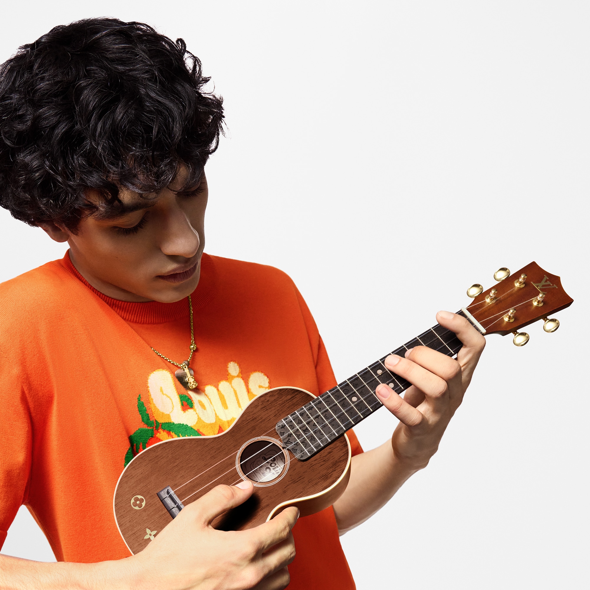 Ukulele  Bauli, Viaggio e Casa Sport e Lifestyle Lifestyle e Mascotte Vivienne | LOUIS VUITTON (Zoom prodotto)