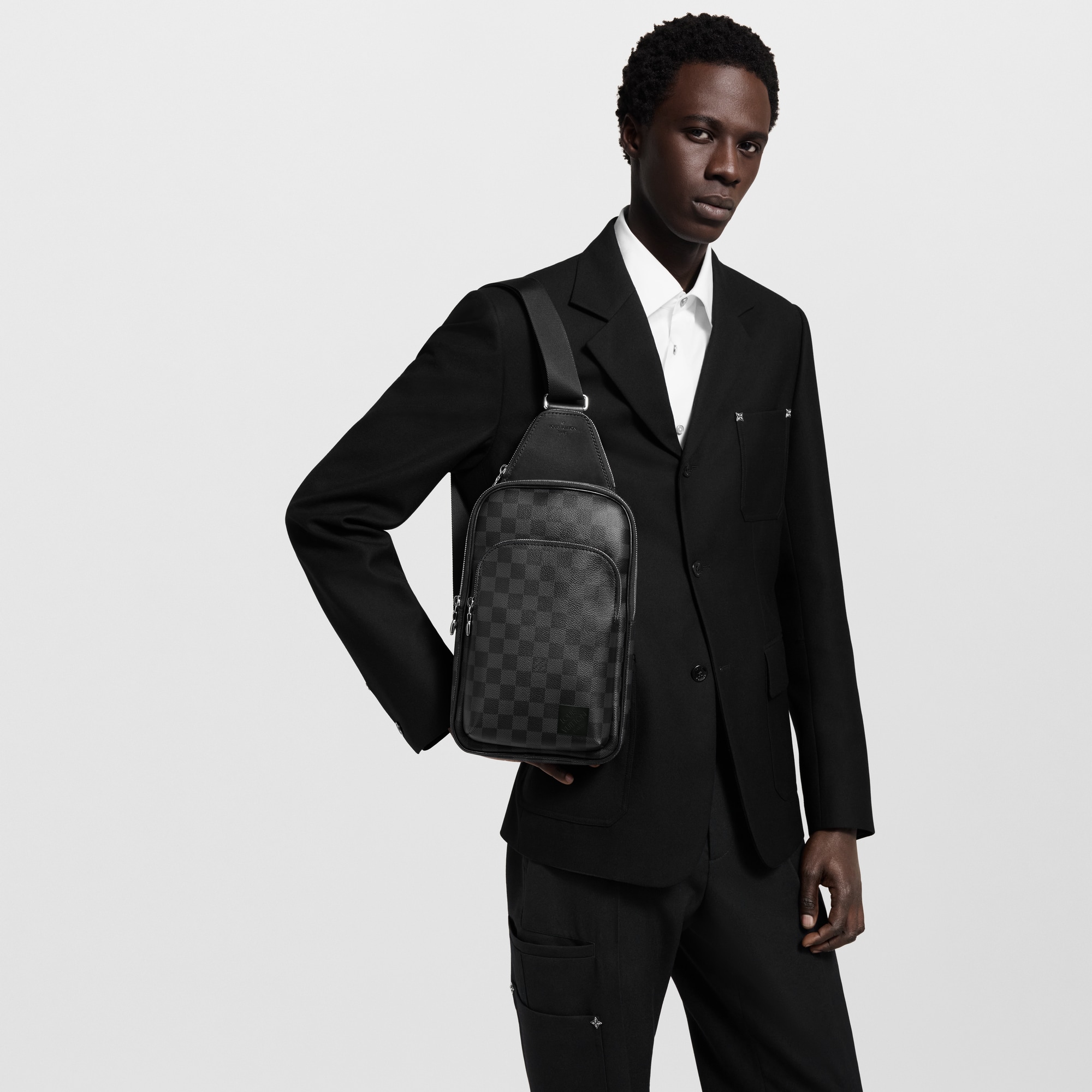 Zaino monospalla Avenue NM Tela Damier Graphite Uomo Borse da Uomo All Collections | LOUIS VUITTON (Zoom prodotto)