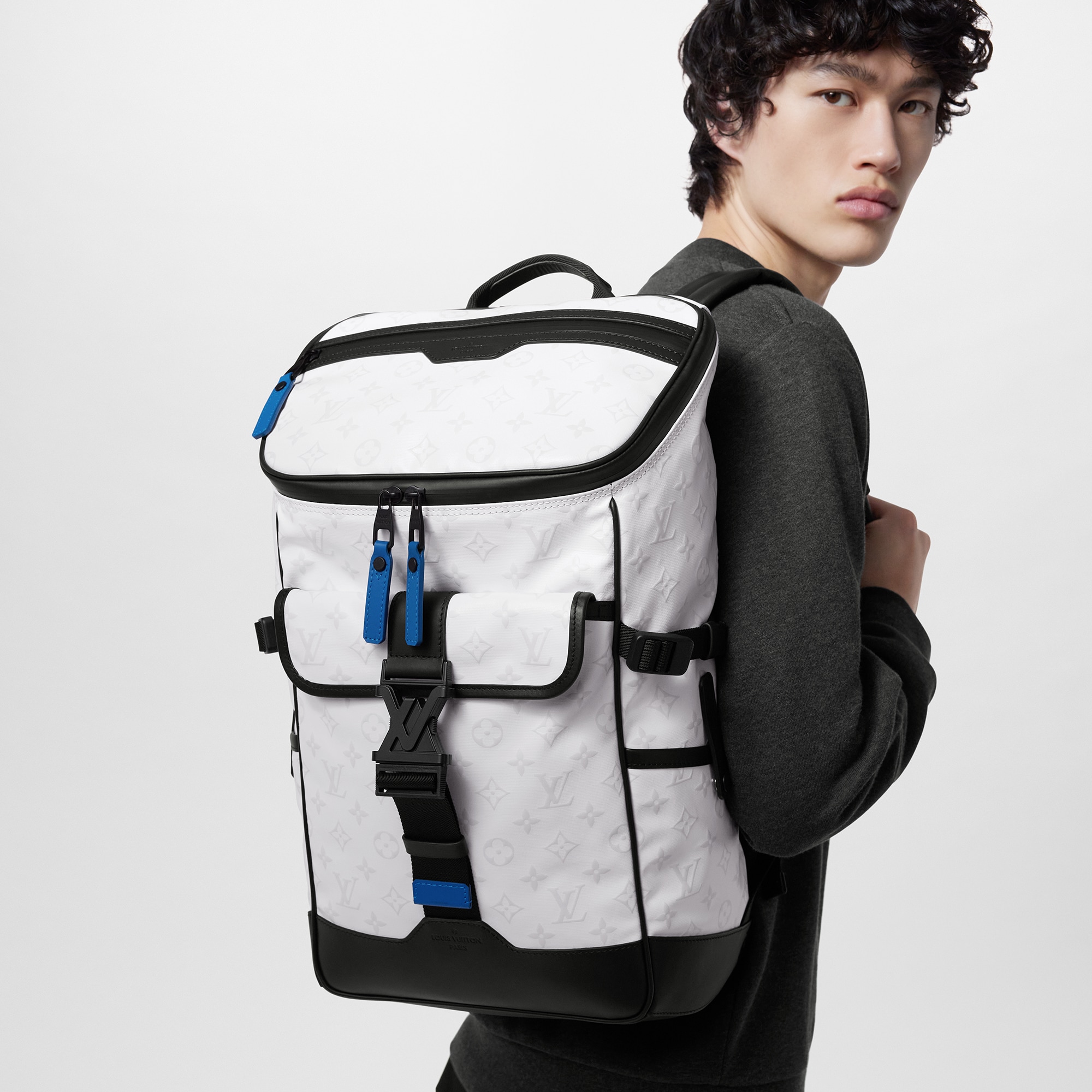 Zaino Mountain G68 Uomo Discontinued Product Obs 13 | LOUIS VUITTON (Zoom prodotto)